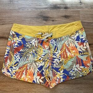 Super cute Patagonia board shorts